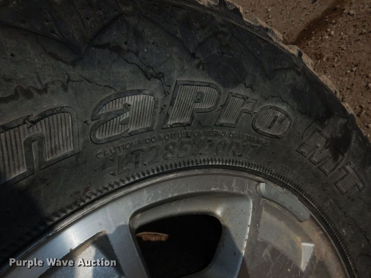 image for item LY9994 1995 GMC Sierra 1500  pickup truck