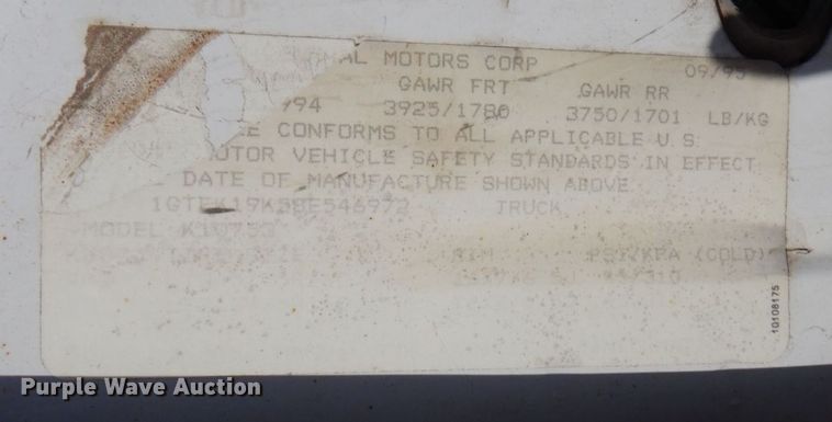 image for item LY9994 1995 GMC Sierra 1500  pickup truck