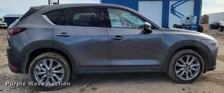image for item LY9995 2019 Mazda CX-5  SUV