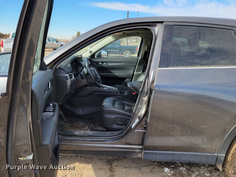 image for item LY9995 2019 Mazda CX-5  SUV