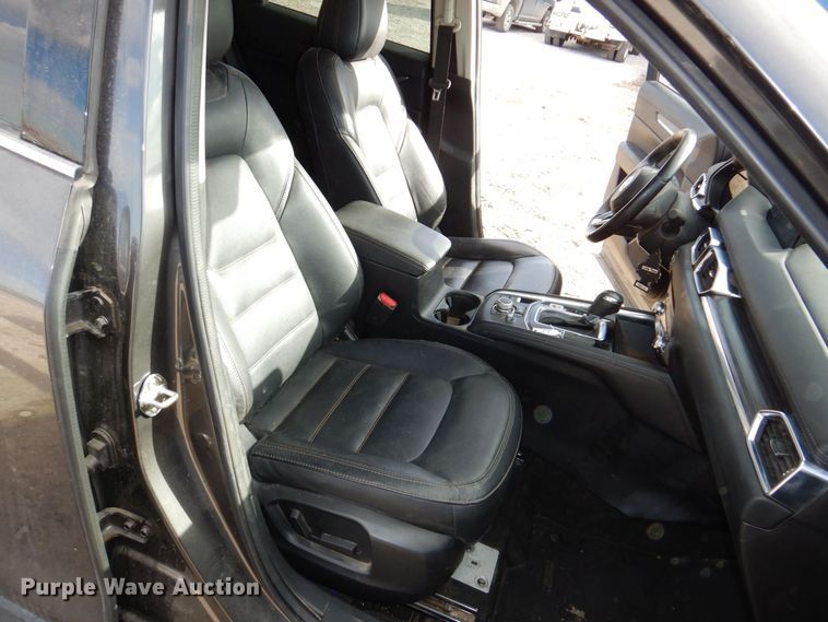 image for item LY9995 2019 Mazda CX-5  SUV