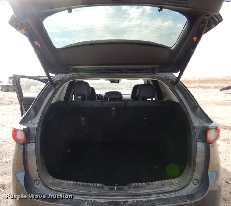 image for item LY9995 2019 Mazda CX-5  SUV