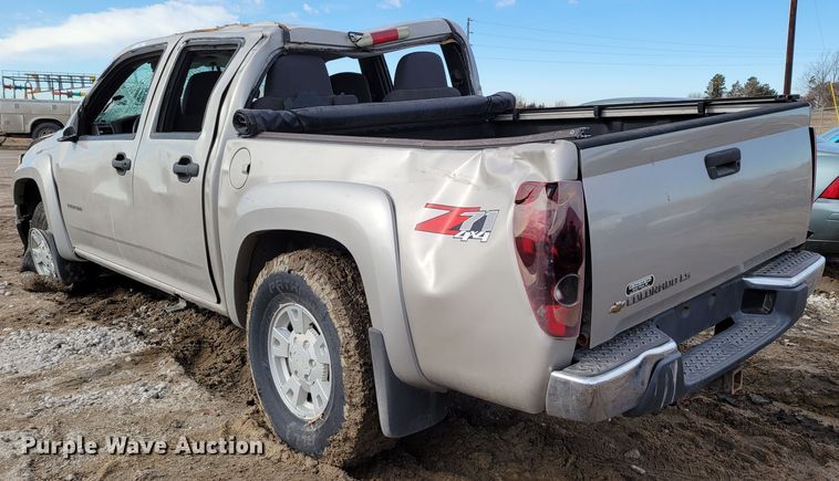 image for item LY9996 2005 Chevrolet Colorado  Crew Cab pickup truck
