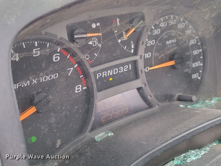 image for item LY9996 2005 Chevrolet Colorado  Crew Cab pickup truck