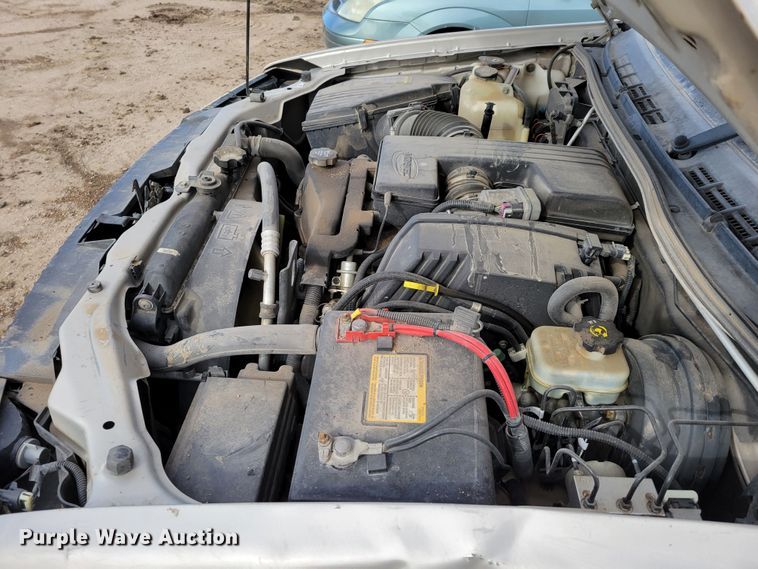 image for item LY9996 2005 Chevrolet Colorado  Crew Cab pickup truck