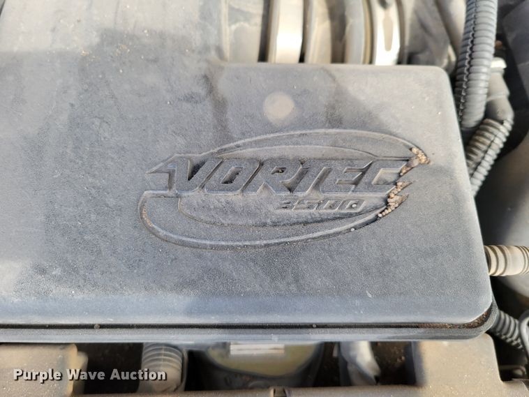 image for item LY9996 2005 Chevrolet Colorado  Crew Cab pickup truck