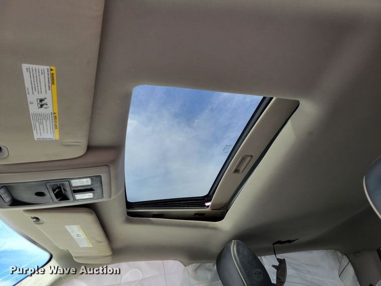 image for item LY9998 2015 Dodge Ram 1500 Limited  pickup truck