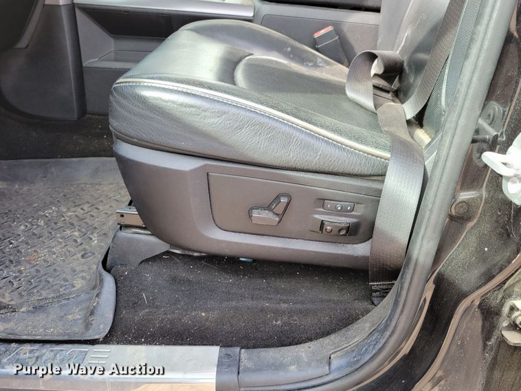 image for item LY9998 2015 Dodge Ram 1500 Limited  pickup truck