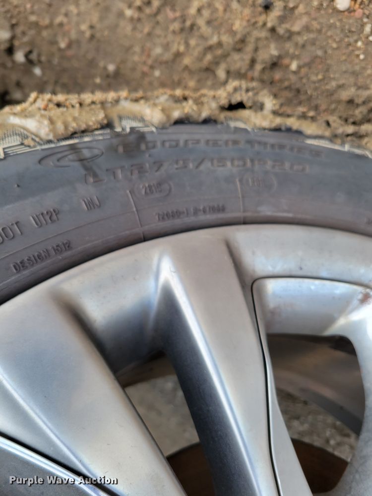 image for item LY9998 2015 Dodge Ram 1500 Limited  pickup truck