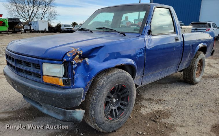 image for item LY9999 1995 Dodge Dakota  pickup truck