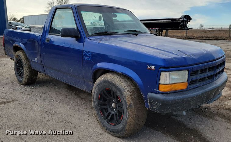 image for item LY9999 1995 Dodge Dakota  pickup truck