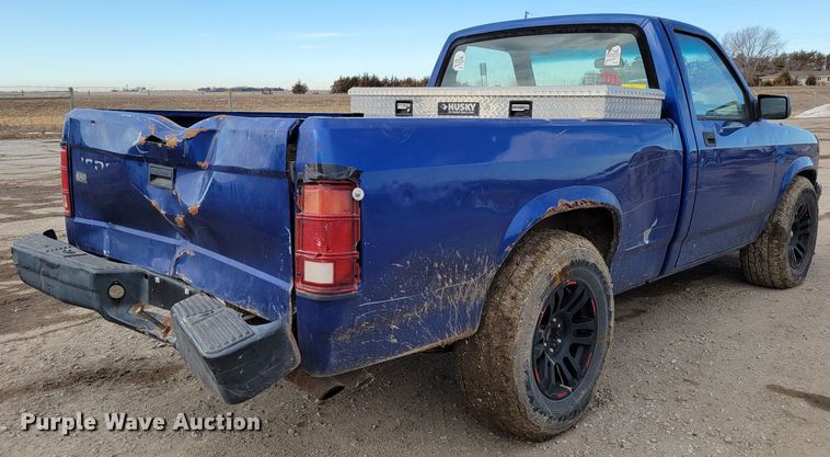 image for item LY9999 1995 Dodge Dakota  pickup truck