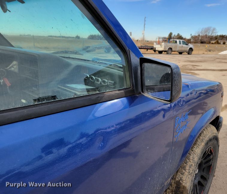 image for item LY9999 1995 Dodge Dakota  pickup truck