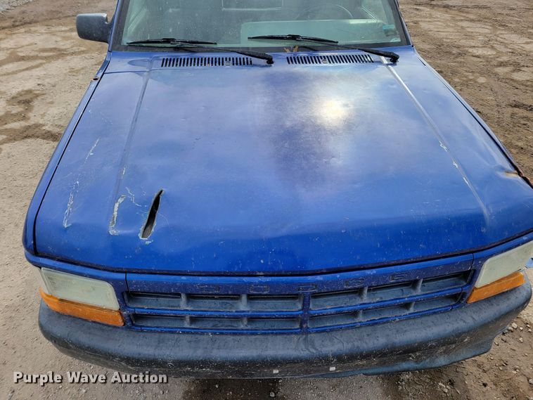 image for item LY9999 1995 Dodge Dakota  pickup truck