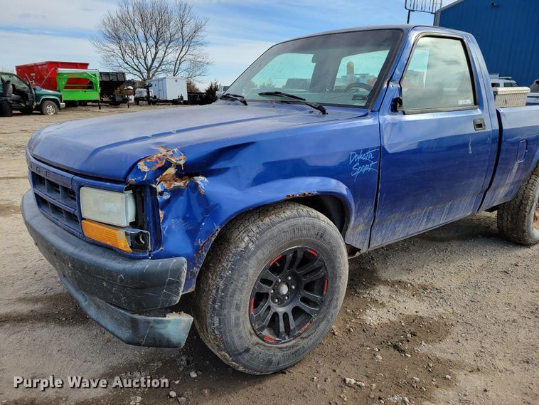 image for item LY9999 1995 Dodge Dakota  pickup truck