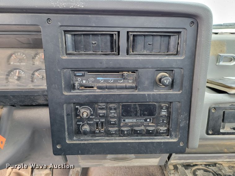 image for item LY9999 1995 Dodge Dakota  pickup truck