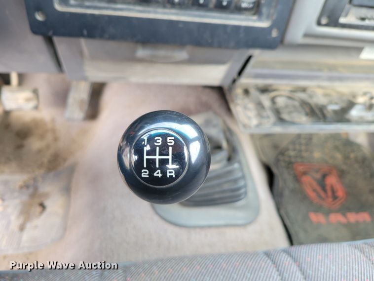 image for item LY9999 1995 Dodge Dakota  pickup truck