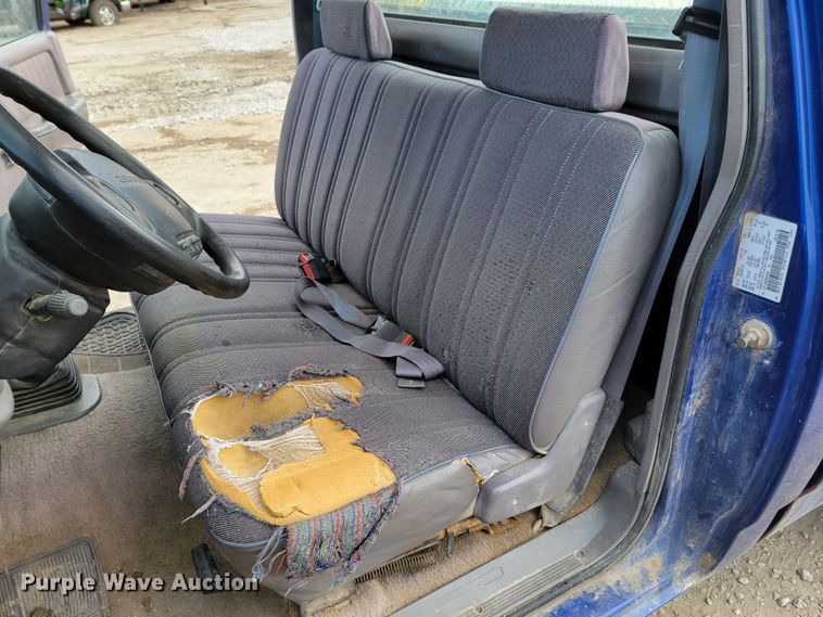 image for item LY9999 1995 Dodge Dakota  pickup truck