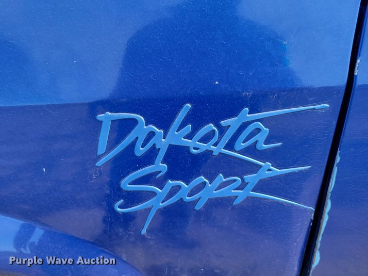 image for item LY9999 1995 Dodge Dakota  pickup truck