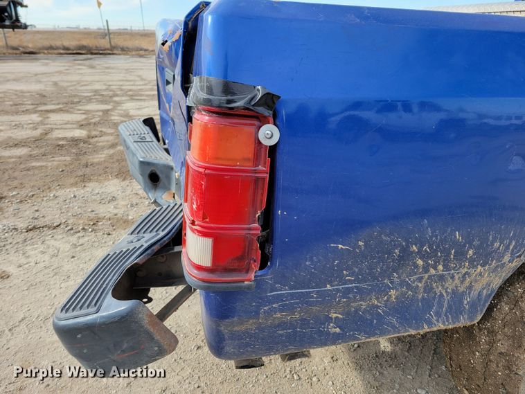 image for item LY9999 1995 Dodge Dakota  pickup truck