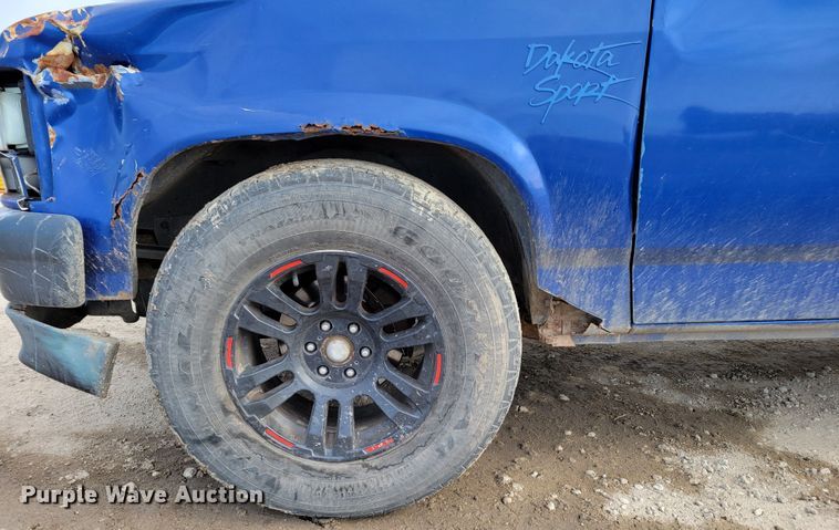 image for item LY9999 1995 Dodge Dakota  pickup truck