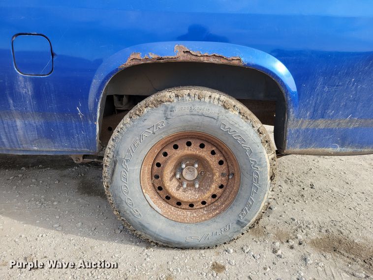 image for item LY9999 1995 Dodge Dakota  pickup truck