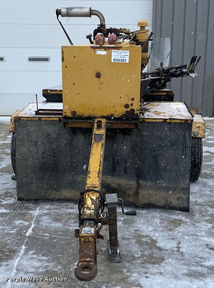 image for item MA9894 1998 Vermeer 665A  stump grinder