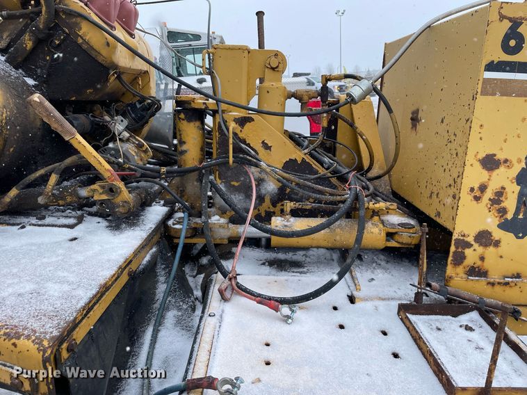 image for item MA9894 1998 Vermeer 665A  stump grinder