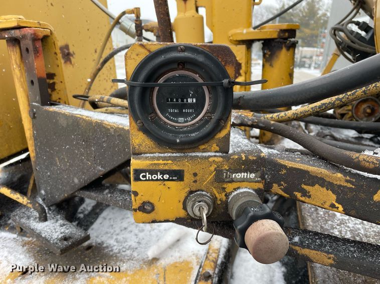 image for item MA9894 1998 Vermeer 665A  stump grinder