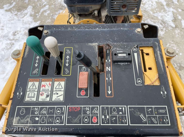 image for item MA9895 2012 Vermeer RTX100  trencher