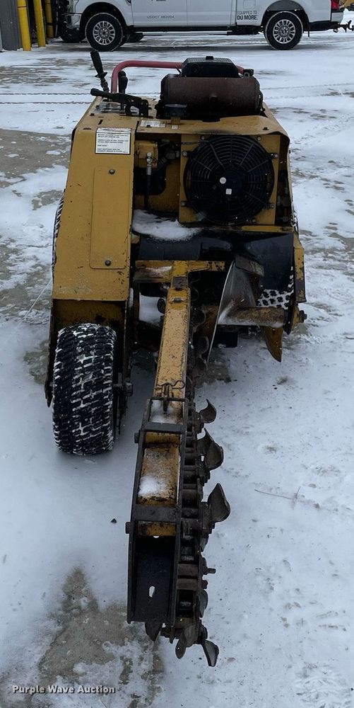image for item MA9896 1994 Vermeer V1850  trencher