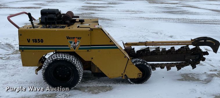 image for item MA9896 1994 Vermeer V1850  trencher