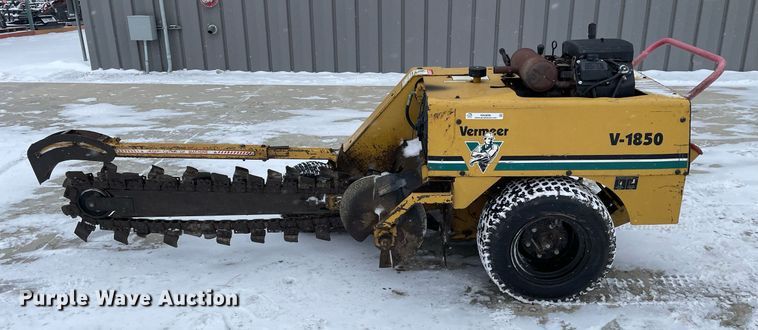 image for item MA9896 1994 Vermeer V1850  trencher