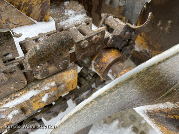 image for item MA9896 1994 Vermeer V1850  trencher