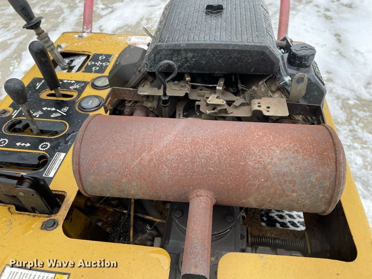 image for item MA9896 1994 Vermeer V1850  trencher