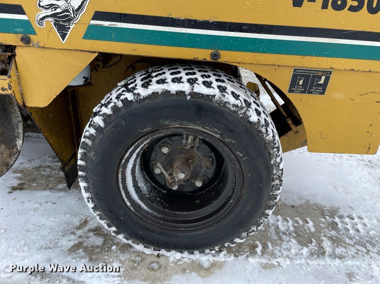 image for item MA9896 1994 Vermeer V1850  trencher