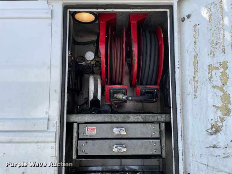 image for item MA9897 2013 Ford F550 Super Duty XL  utility / service truck