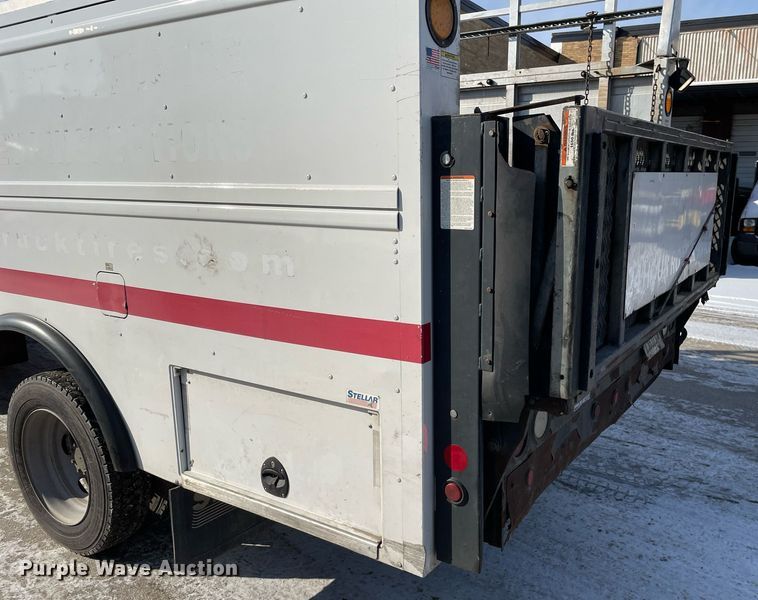 image for item MA9897 2013 Ford F550 Super Duty XL  utility / service truck