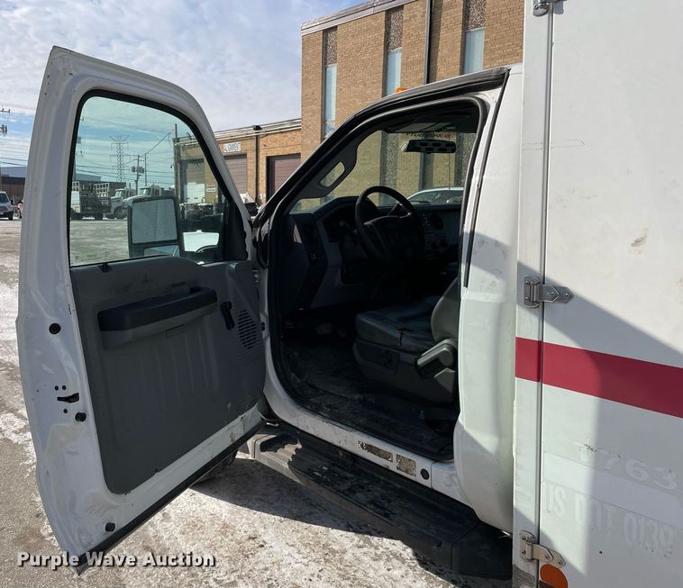 image for item MA9897 2013 Ford F550 Super Duty XL  utility / service truck