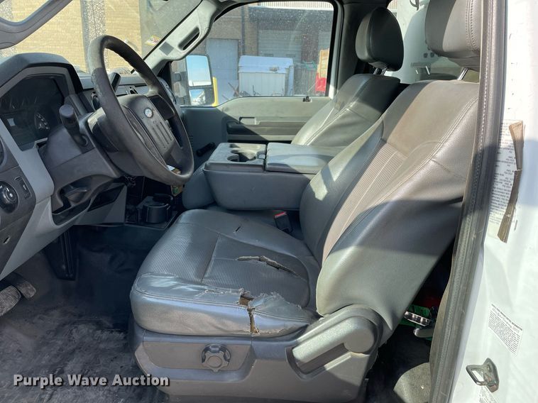 image for item MA9897 2013 Ford F550 Super Duty XL  utility / service truck