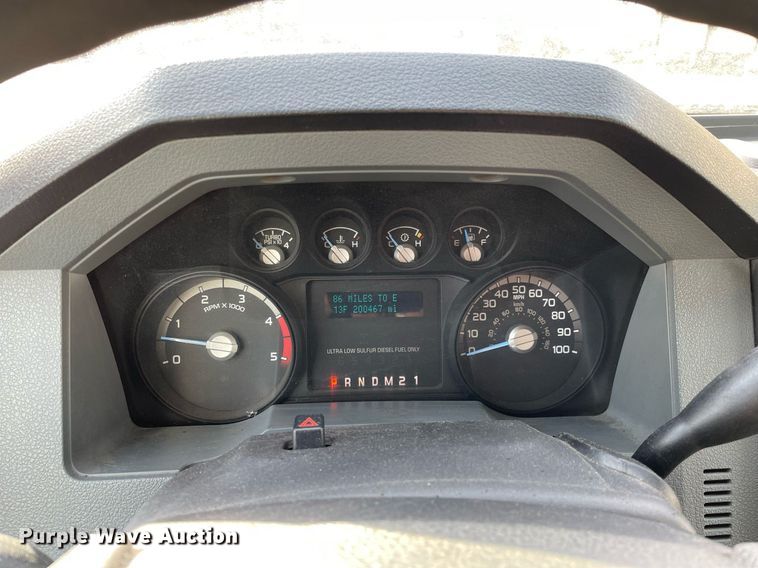 image for item MA9897 2013 Ford F550 Super Duty XL  utility / service truck