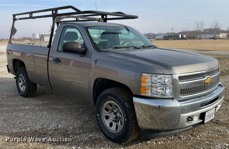 image for item MA9904 2012  Chevrolet Silverado 1500  pickup truck