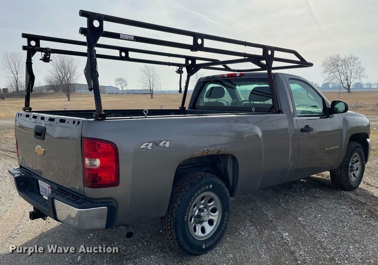 image for item MA9904 2012  Chevrolet Silverado 1500  pickup truck