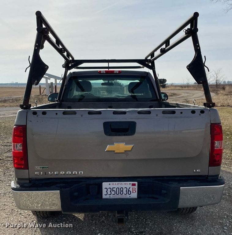 image for item MA9904 2012  Chevrolet Silverado 1500  pickup truck