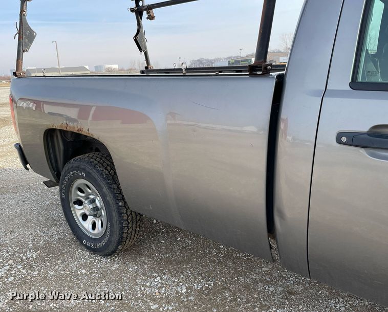 image for item MA9904 2012  Chevrolet Silverado 1500  pickup truck