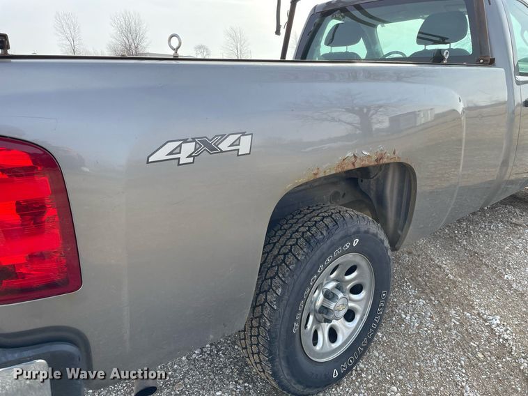 image for item MA9904 2012  Chevrolet Silverado 1500  pickup truck