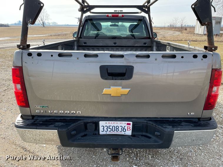 image for item MA9904 2012  Chevrolet Silverado 1500  pickup truck