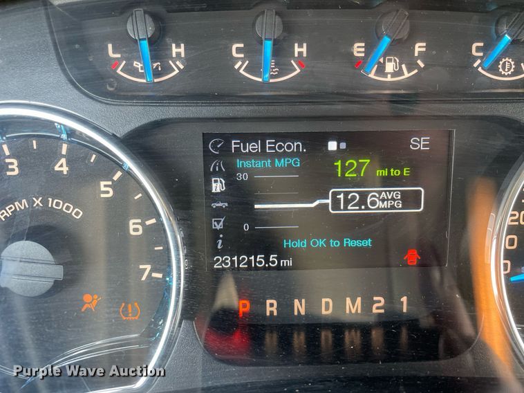 image for item MA9905 2014 Ford F150 XLT  SuperCrew pickup truck