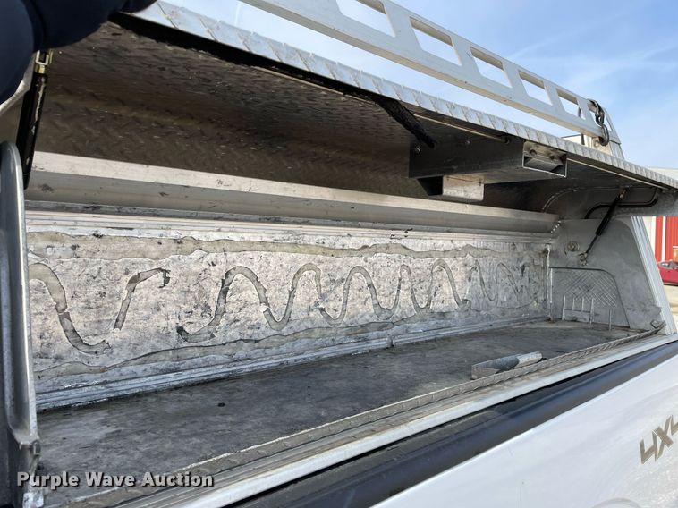 image for item MA9905 2014 Ford F150 XLT  SuperCrew pickup truck