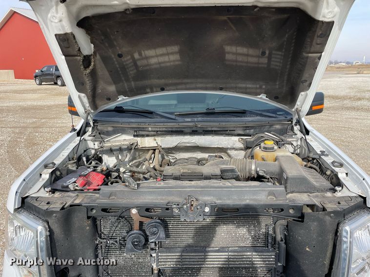 image for item MA9905 2014 Ford F150 XLT  SuperCrew pickup truck